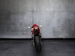 
										HONDA Cbr 1000 Rr Fireblade full									