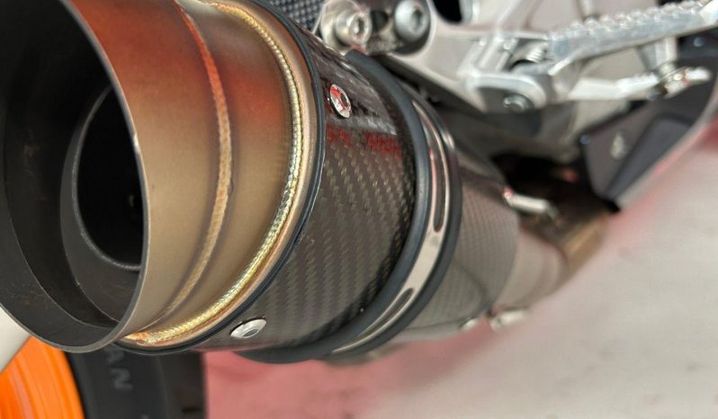 
								HONDA Cbr 1000 Rr Fireblade full									