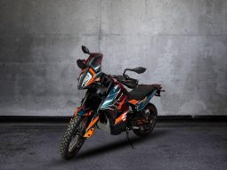 
										KTM Adventure 790 S full									