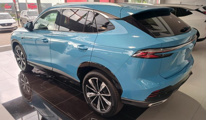 
								MG Hs 2.0T Luxury At full									