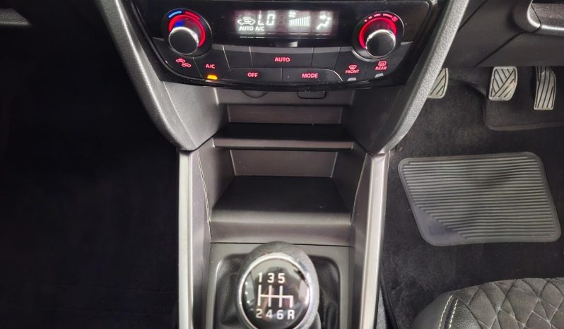 
								Suzuki Vitara 1.4T Glx full									