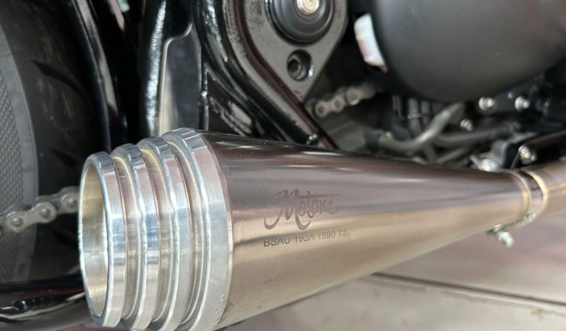 
								Triumph Tiger 1200 Explorer full									