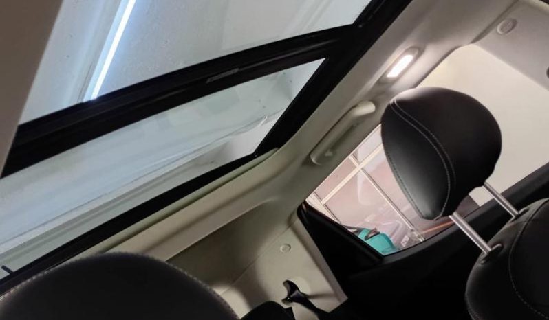 
								Mahindra XUV 3X0 1.2 AX7L AT full									