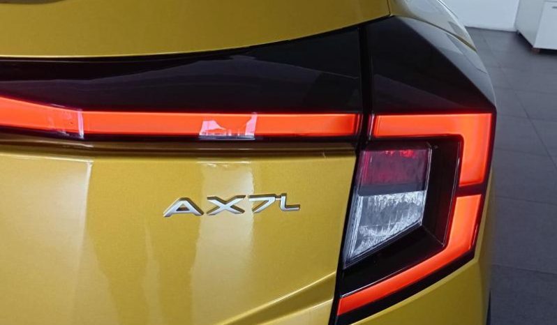 
								Mahindra XUV 3X0 1.2 AX7L AT full									