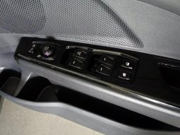 
										Mahindra XUV 3X0 1.2 AX7L AT full									