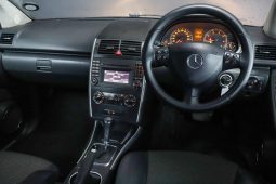 
										Mercedes Benz A-Class A 180 Elegance Autotronic full									