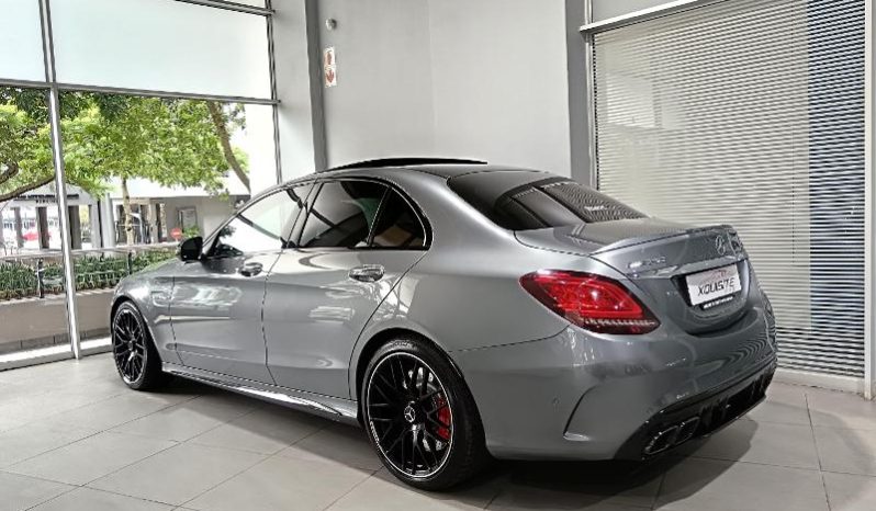 
								Mercedes Benz C-Class Sedan Mercedes-Amg C 63 S Speedshift Mct full									
