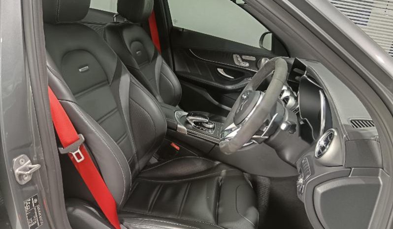 
								Mercedes Benz C-Class Sedan Mercedes-Amg C 63 S Speedshift Mct full									