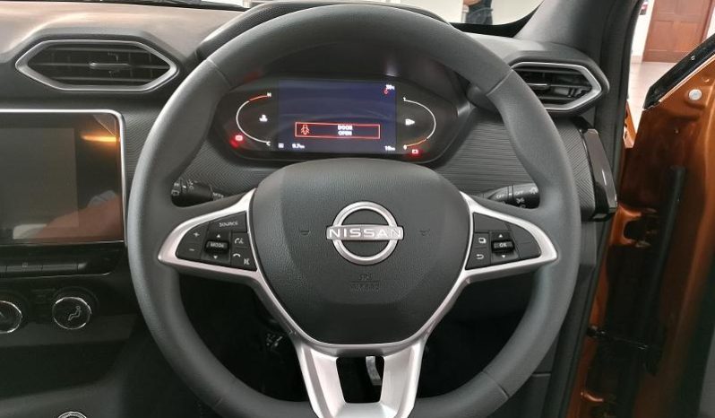 
								Nissan Magnite 1.0 Acenta full									