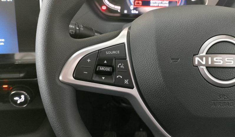 
								Nissan Magnite 1.0 Acenta full									