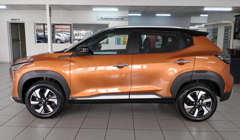 
								Nissan Magnite 1.0 Acenta full									