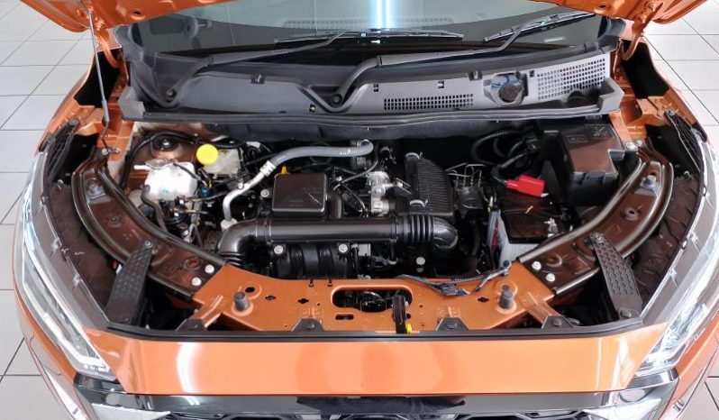 
								Nissan Magnite 1.0 Acenta full									