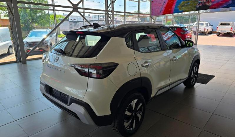 
								Nissan Magnite 1.0 Acenta full									