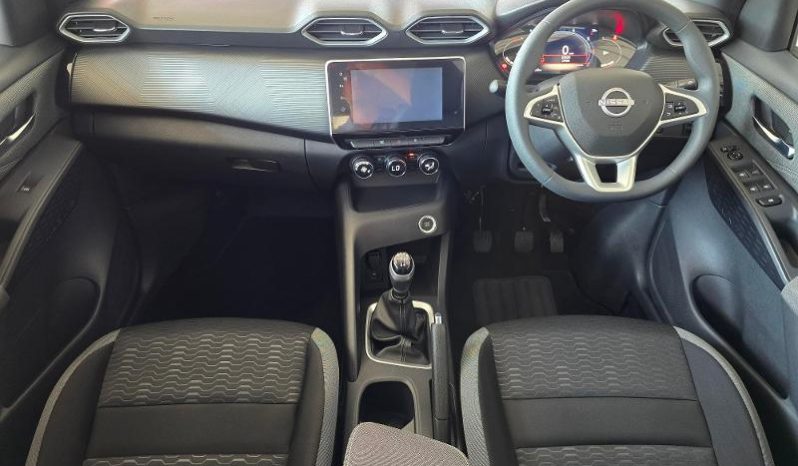 
								Nissan Magnite 1.0 Acenta full									