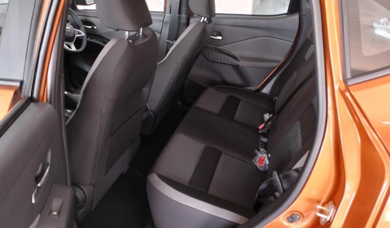 
								Nissan Magnite 1.0 Acenta At full									