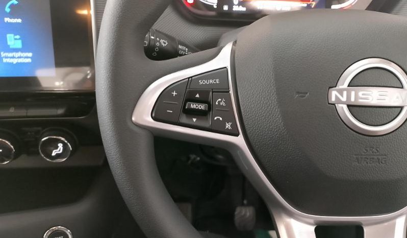 
								Nissan Magnite 1.0 Acenta At full									