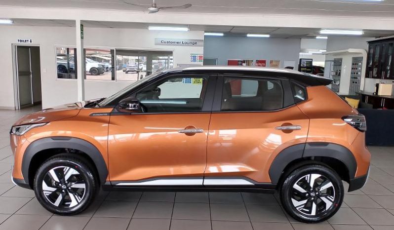 
								Nissan Magnite 1.0 Acenta At full									