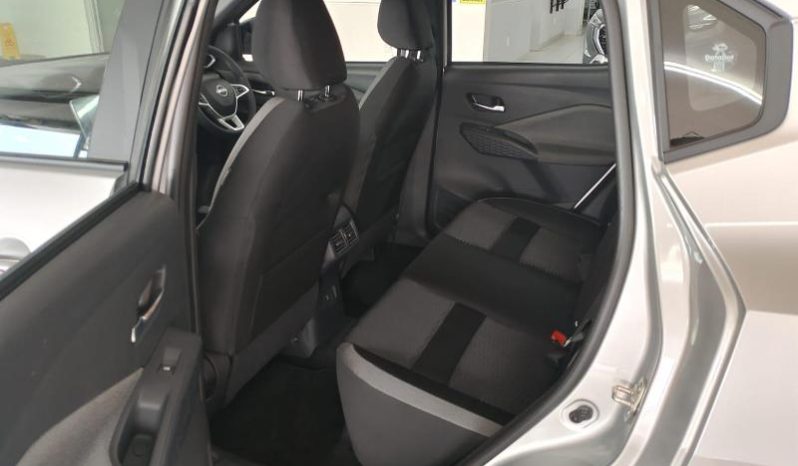 
								Nissan Magnite 1.0 Acenta At full									