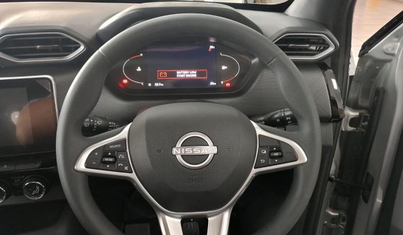 
								Nissan Magnite 1.0 Acenta At full									