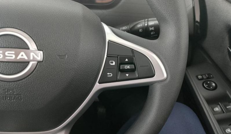 
								Nissan Magnite 1.0 Acenta At full									