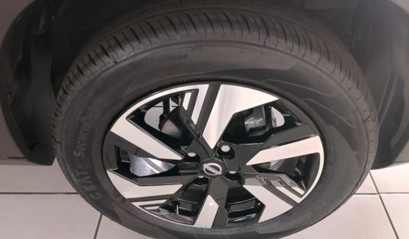 
								Nissan Magnite 1.0 Acenta At full									