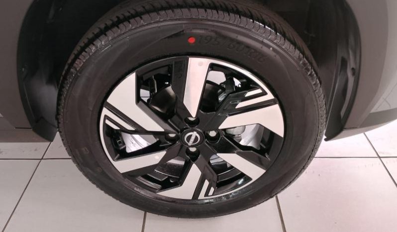 
								Nissan Magnite 1.0 Acenta At full									