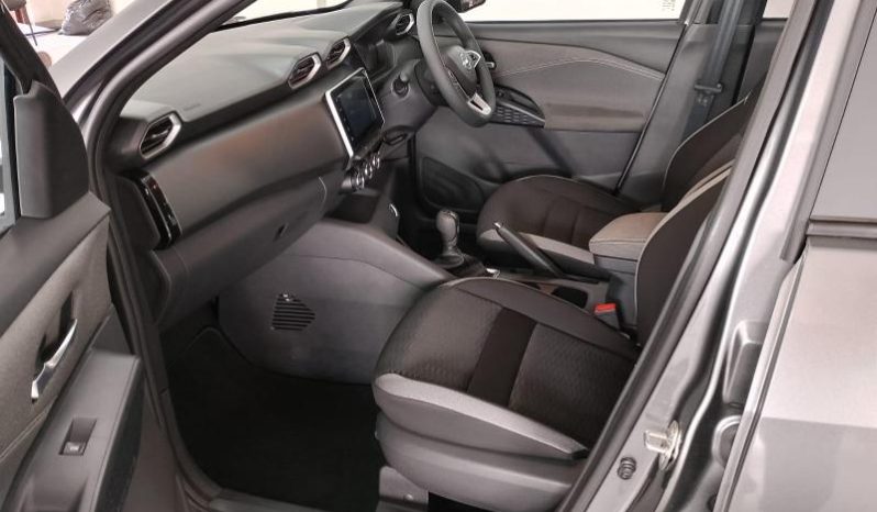 
								Nissan Magnite 1.0 Acenta At full									