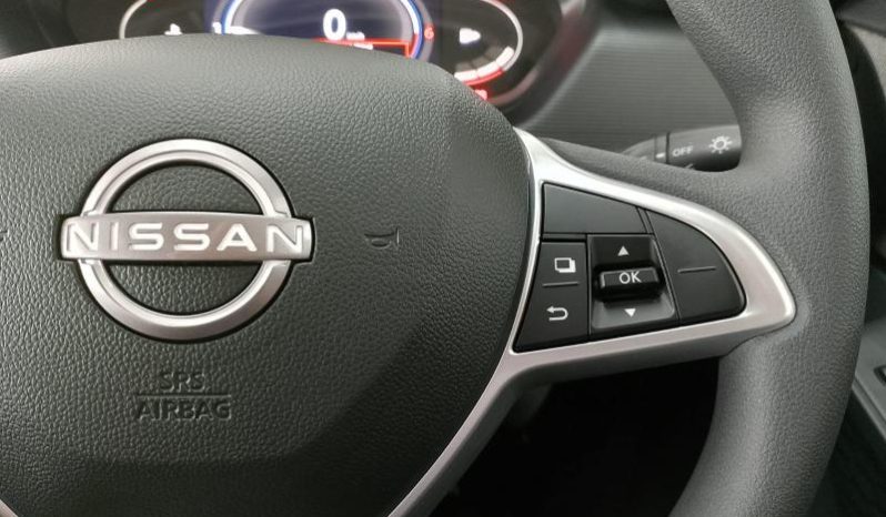 
								Nissan Magnite 1.0 Acenta At full									