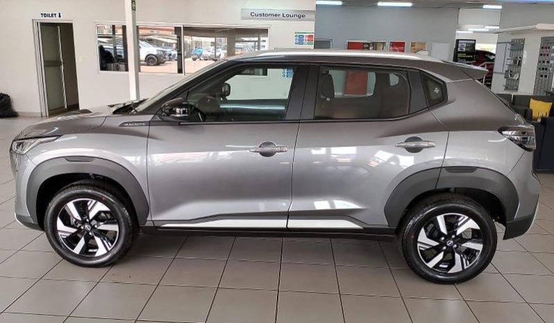 
								Nissan Magnite 1.0 Acenta At full									
