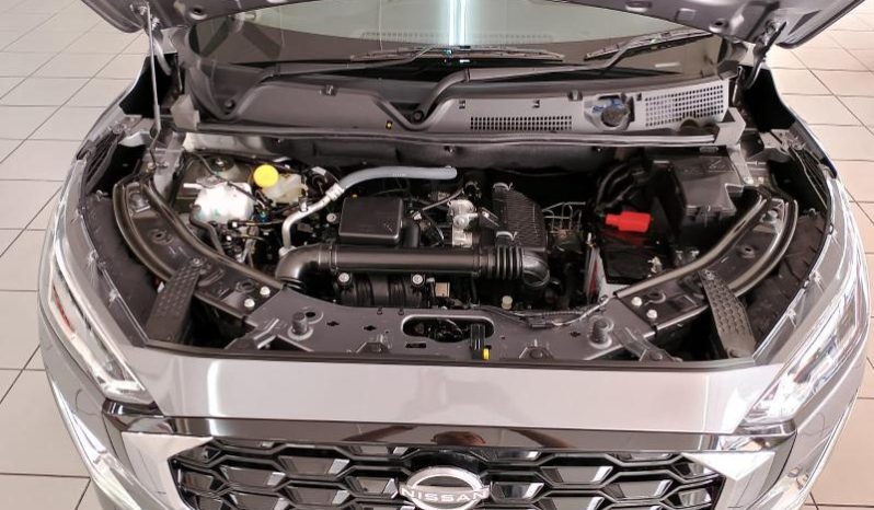 
								Nissan Magnite 1.0 Acenta At full									