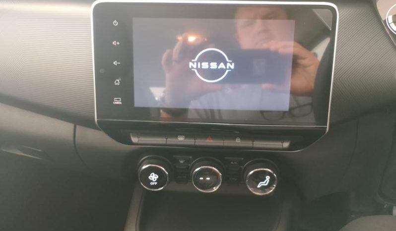
								Nissan Magnite 1.0 Acenta At full									