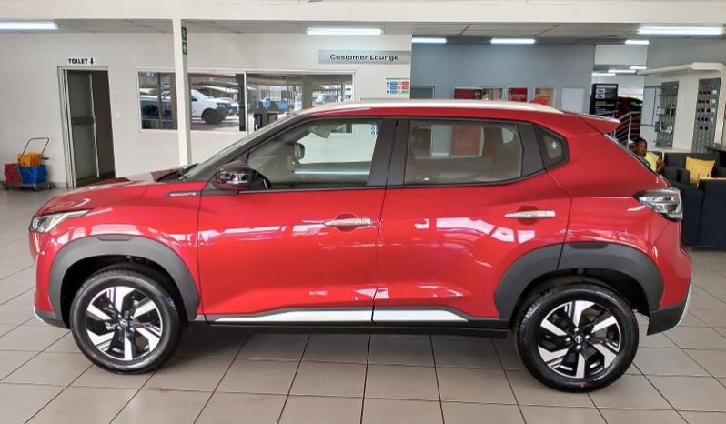 
								Nissan Magnite 1.0 Acenta At full									