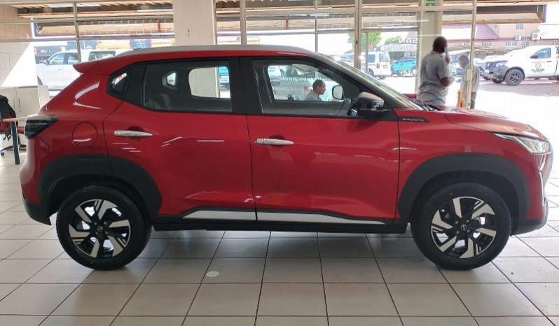 
								Nissan Magnite 1.0 Acenta At full									