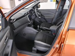 
										Nissan Magnite 1.0 Acenta At full									
