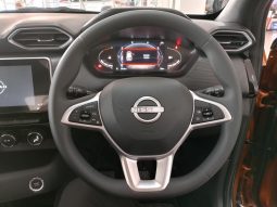 
										Nissan Magnite 1.0 Acenta At full									