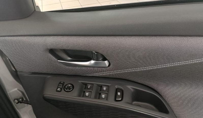 
								Nissan Magnite 1.0 Acenta At full									