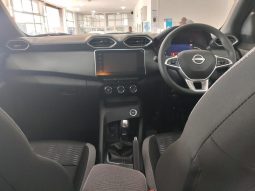 
										Nissan Magnite 1.0 Acenta At full									