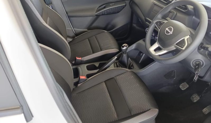 
								Nissan Magnite 1.0 Move Panel Van full									