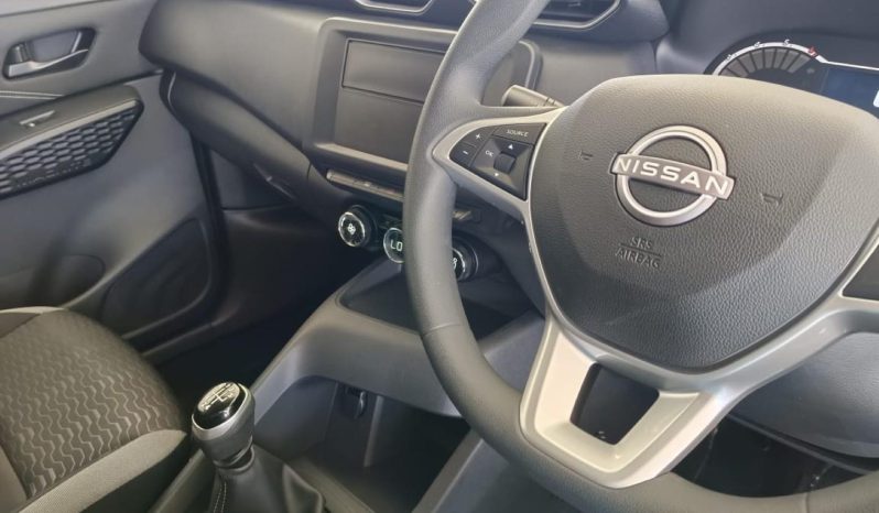 
								Nissan Magnite 1.0 Move Panel Van full									