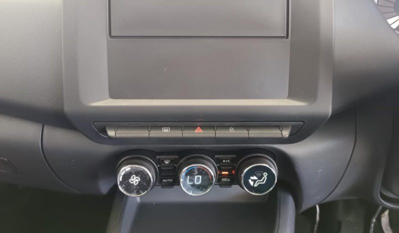
								Nissan Magnite 1.0 Move Panel Van full									