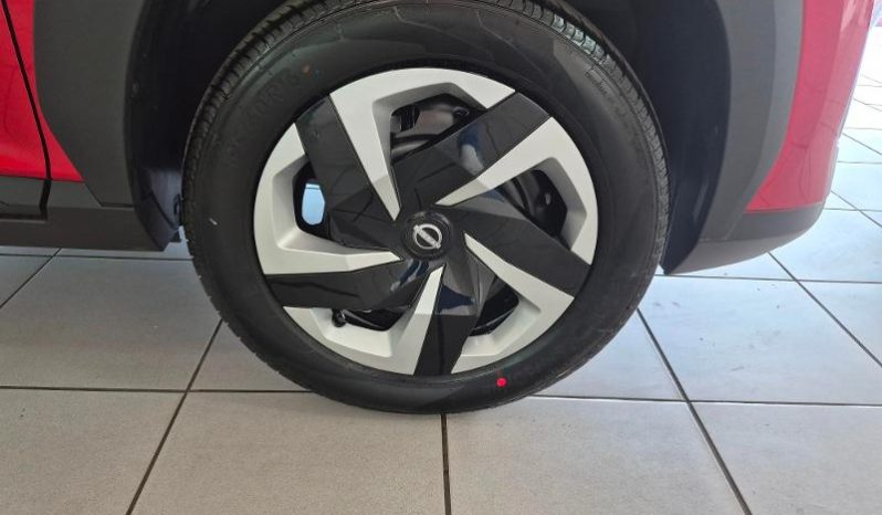 
								Nissan Magnite 1.0 Visia At full									