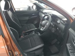 
										Nissan Magnite 1.0 Visia At full									