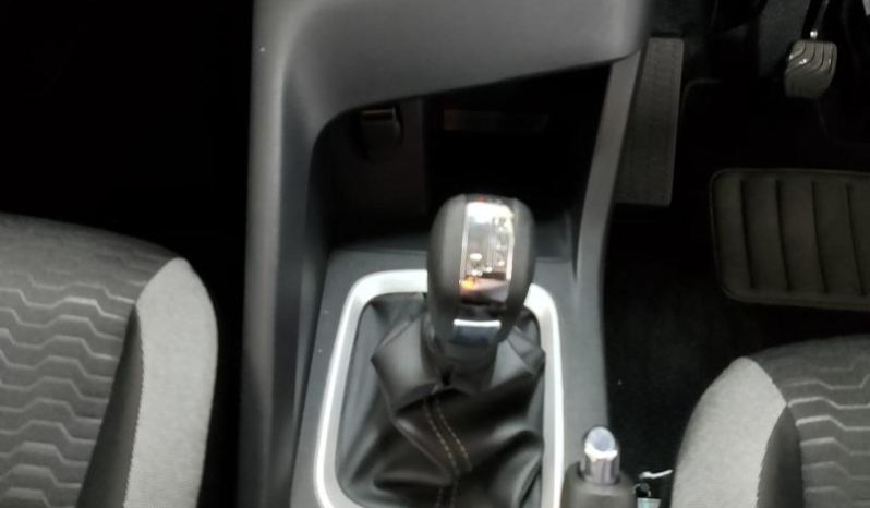 
								Nissan Magnite 1.0 Visia At full									