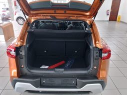 
										Nissan Magnite 1.0 Visia At full									