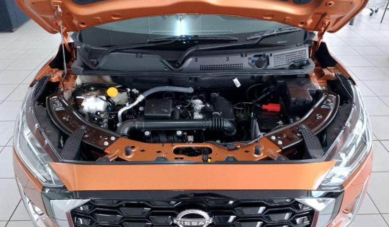 
								Nissan Magnite 1.0 Visia At full									