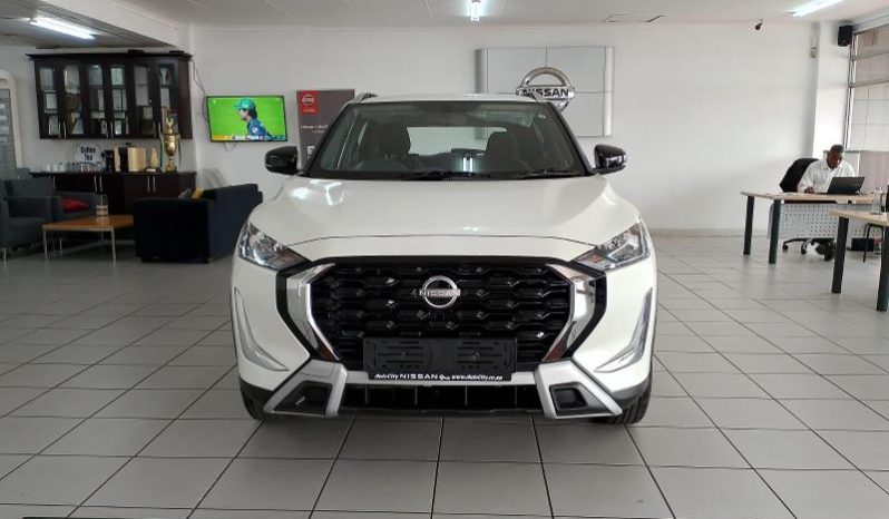 
								Nissan Magnite 1.0 Visia At full									