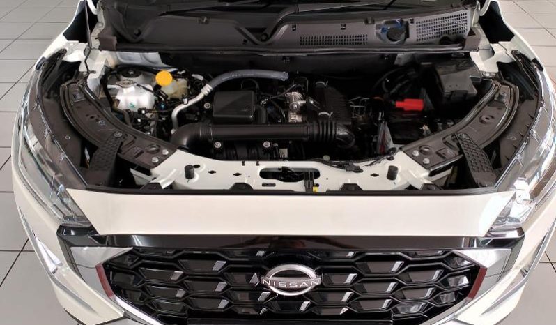 
								Nissan Magnite 1.0 Visia At full									