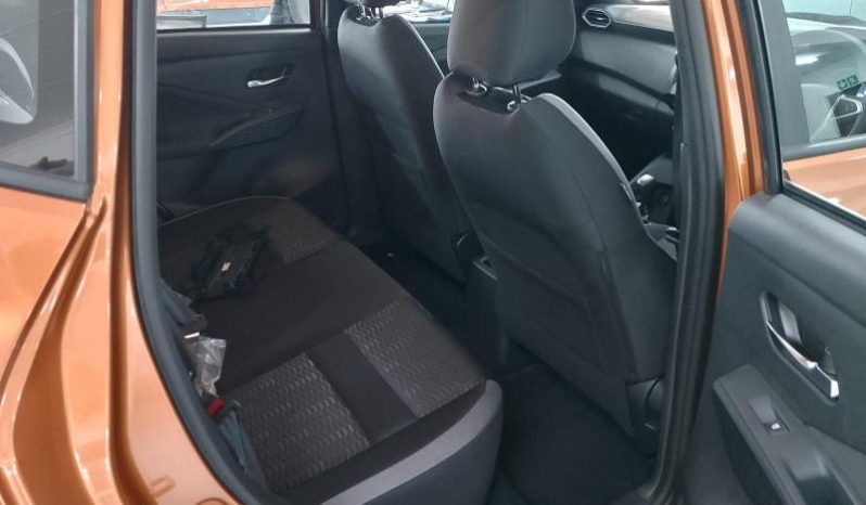 
								Nissan Magnite 1.0 Visia At full									