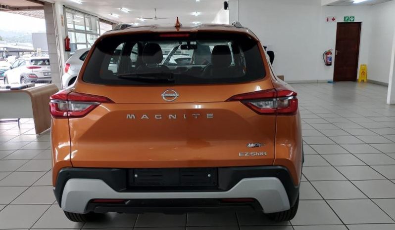 
								Nissan Magnite 1.0 Visia At full									