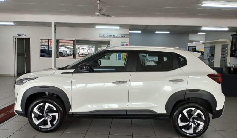 
								Nissan Magnite 1.0 Visia At full									